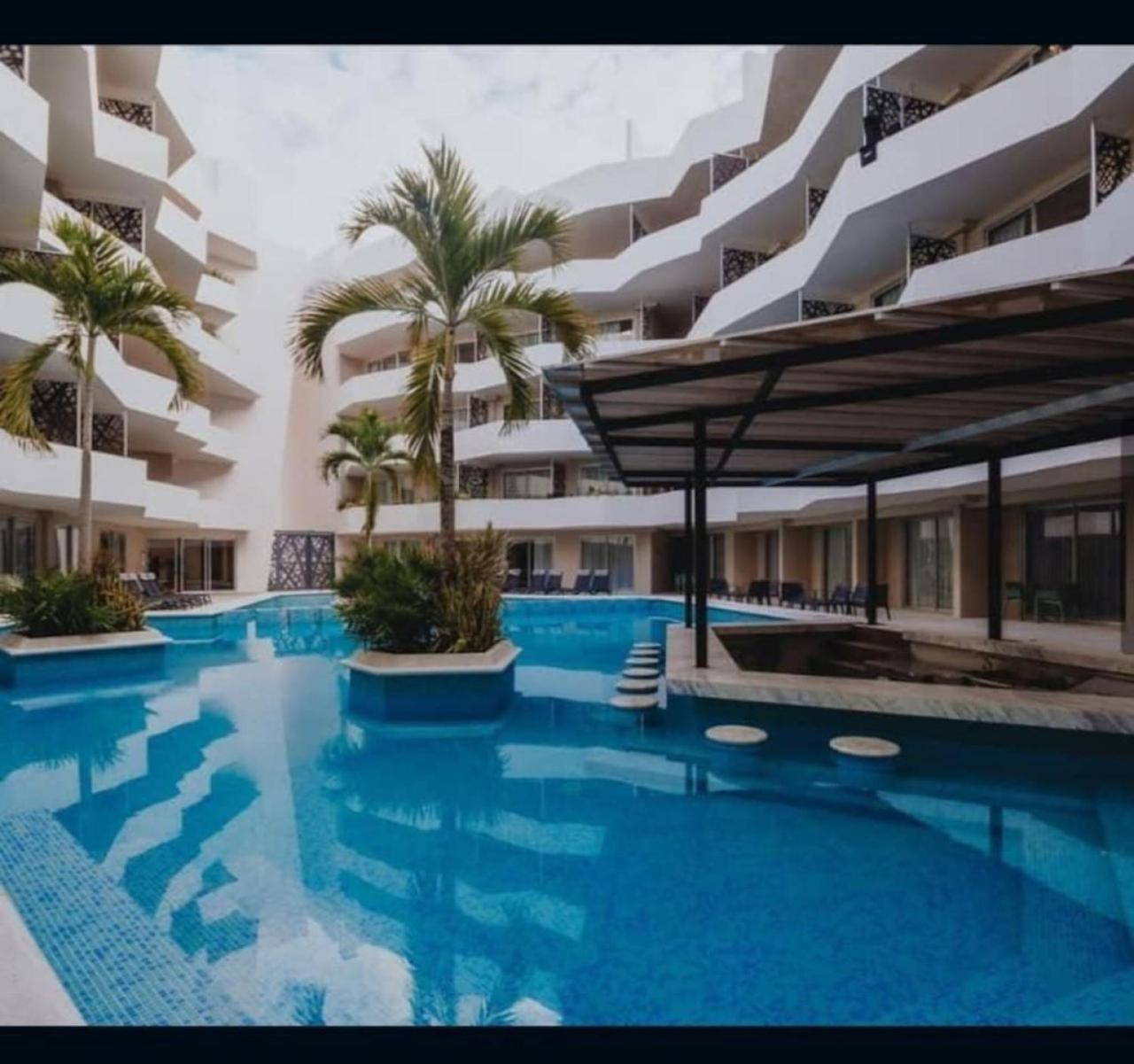 2bed 500m From