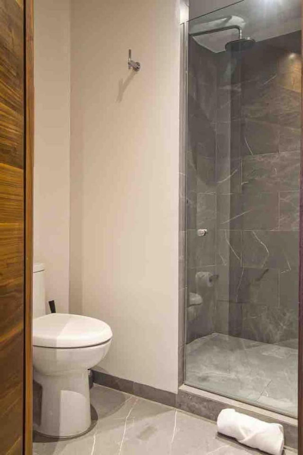 Apartamento 2bed 500m From *